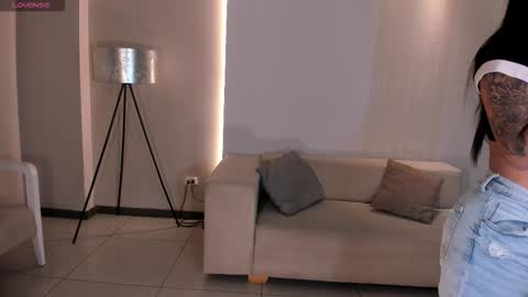 Snapshot of mariaherrera_ chatting on December 1, 1:43 am MARIA HERRERA online show from December 1, 1:43 am