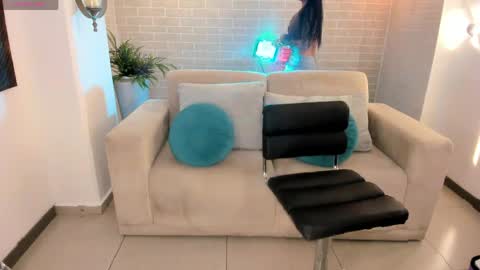 Snapshot of mariaherrera_ chatting on April 26, 11:35 pm MARIA HERRERA online show from April 26, 11:35 pm