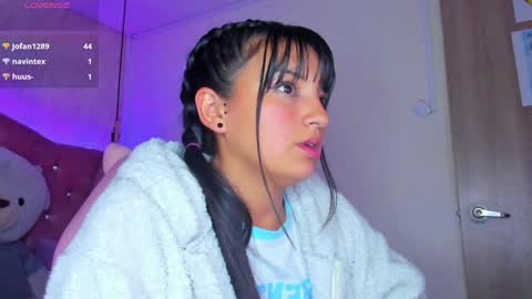 Snapshot of mariam__cute chatting on February 2, 12:40 am   online show from February 2, 12:40 am