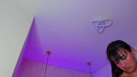 Snapshot of mariam__cute chatting on February 2, 10:17 pm   online show from February 2, 10:17 pm