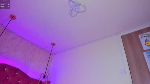 Snapshot of mariam__cute chatting on February 26, 10:09 pm   online show from February 26, 10:09 pm