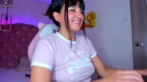 Snapshot of mariam__cute chatting on March 8, 8:35 pm   online show from March 8, 8:35 pm