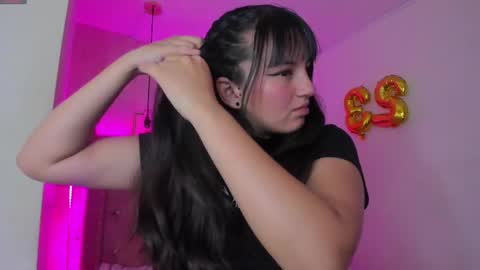 Snapshot of mariam__cute chatting on March 12, 12:57 pm   online show from March 12, 12:57 pm