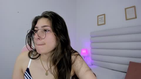 Mariam online show from December 22, 10:15 pm