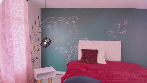 Snapshot of mariamcute_ chatting on February 5, 7:53 pm M A R I A N A online show from February 5, 7:53 pm