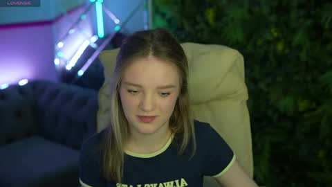 Snapshot of mariamedow chatting on May 14, 6:47 pm Maria online show from May 14, 6:47 pm