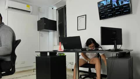 M A R I A M online show from February 27, 6:52 pm