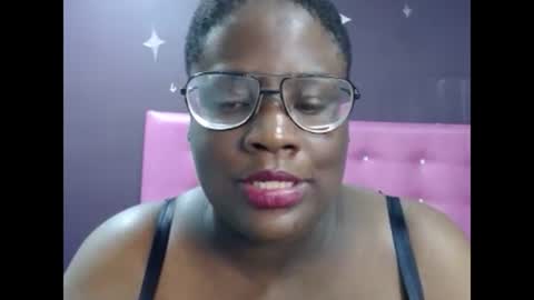 mariamsmith1 online show from February 1, 4:11 pm