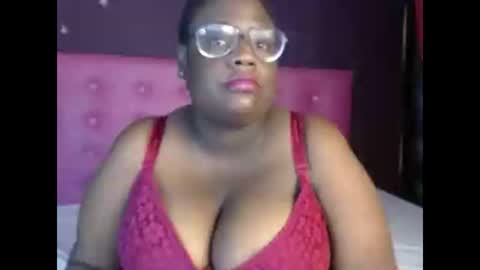 mariamsmith1 online show from February 4, 1:48 pm