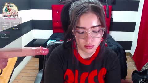 Snapshot of marian_ran_ chatting on December 21, 10:06 am Marian online show from December 21, 10:06 am