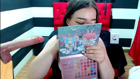 Snapshot of marian_ran_ chatting on December 27, 9:28 am Marian online show from December 27, 9:28 am