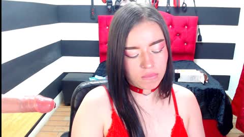 Snapshot of marian_ran_ chatting on January 7, 6:27 am Marian online show from January 7, 6:27 am