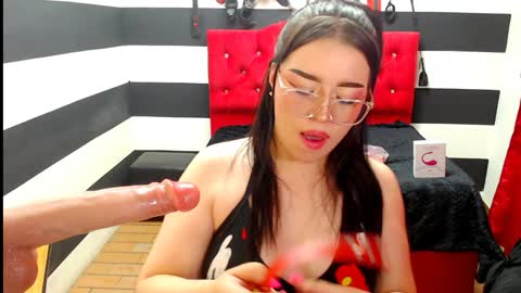 Snapshot of marian_ran_ chatting on January 8, 6:20 am Marian online show from January 8, 6:20 am