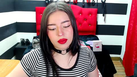 Snapshot of marian_ran_ chatting on January 16, 5:32 am Marian online show from January 16, 5:32 am