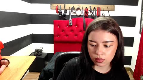 Snapshot of marian_ran_ chatting on February 3, 10:25 am Marian online show from February 3, 10:25 am