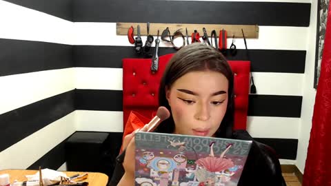 Snapshot of marian_ran_ chatting on February 4, 3:00 am Marian online show from February 4, 3:00 am