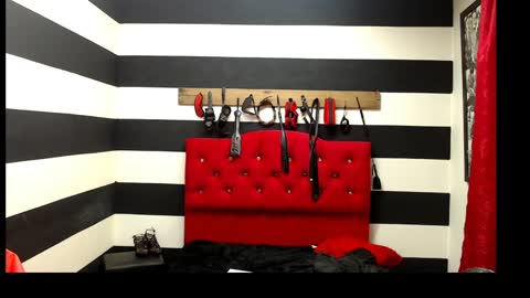 Snapshot of marian_ran_ chatting on February 7, 8:01 am Marian online show from February 7, 8:01 am