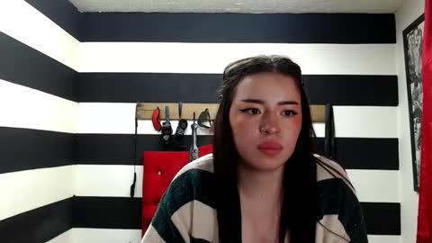 Snapshot of marian_ran_ chatting on February 18, 10:05 am Marian online show from February 18, 10:05 am