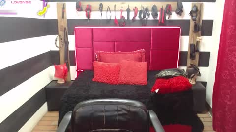 Snapshot of marian_ran_ chatting on September 12, 3:06 am Marian online show from September 12, 3:06 am