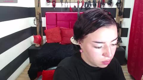 Snapshot of marian_ran_ chatting on September 23, 4:04 am Marian online show from September 23, 4:04 am