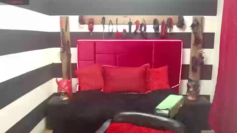 Snapshot of marian_ran_ chatting on September 24, 5:00 am Marian online show from September 24, 5:00 am