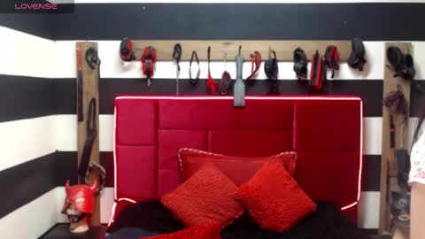 Snapshot of marian_ran_ chatting on October 21, 5:08 am Marian online show from October 21, 5:08 am