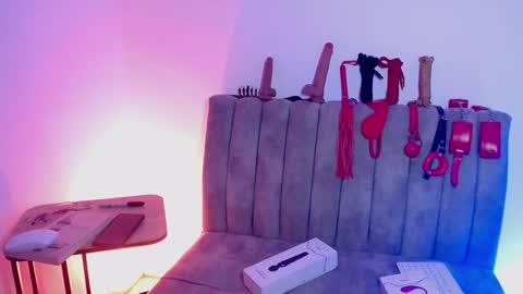 Snapshot of marian_ran_ chatting on November 22, 3:05 am Marian online show from November 22, 3:05 am