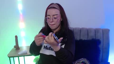 Snapshot of marian_ran_ chatting on December 5, 3:04 am Marian online show from December 5, 3:04 am