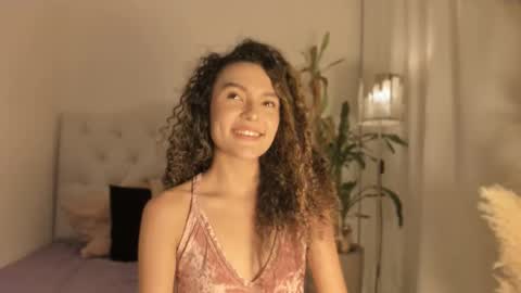 Snapshot of marian_skinny chatting on December 14, 2:39 am Marian online show from December 14, 2:39 am