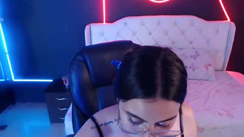 marian online show from February 11, 2:03 am