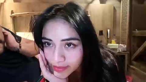 Mariana online show from March 29, 2:33 am