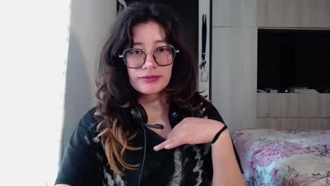 Mariana online show from October 10, 2:38 pm