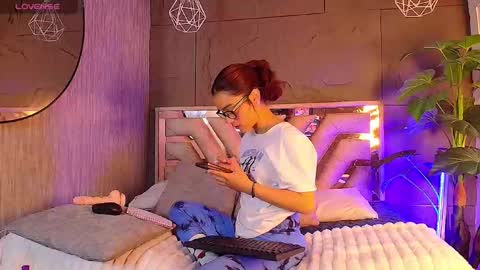 Snapshot of mariana_aldana_ chatting on March 16, 12:42 pm marii online show from March 16, 12:42 pm