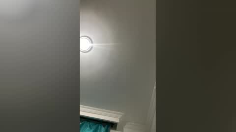 Mar y online show from March 26, 1:28 pm