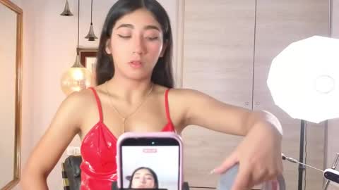 Mariana   online show from April 23, 12:29 pm