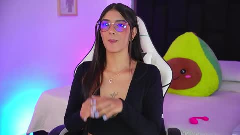 Mariana  online show from March 12, 7:09 pm