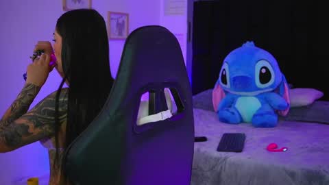 Mariana  online show from April 9, 11:37 am