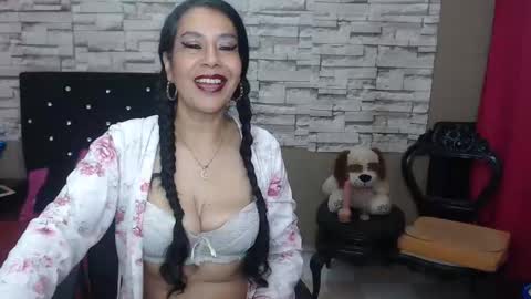 Snapshot of mariana_night chatting on November 18, 4:50 am mariana_night online show from November 18, 4:50 am