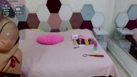 mariana online show from December 1, 4:56 pm