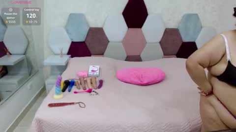 mariana online show from April 18, 5:28 pm