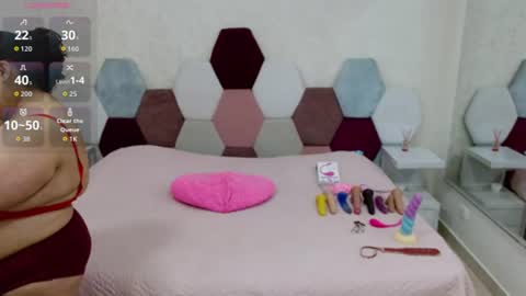 Snapshot of marianabbw_ chatting on July 2, 4:35 pm mariana online show from July 2, 4:35 pm