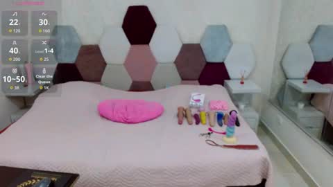 Snapshot of marianabbw_ chatting on July 23, 6:06 pm mariana online show from July 23, 6:06 pm