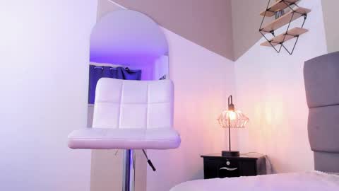 Mariana online show from December 3, 10:18 pm