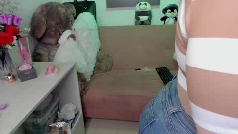 Mariana Lopez online show from February 23, 2:07 am