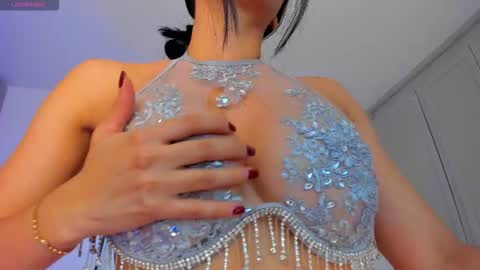 Mariana Silva online show from November 15, 1:14 am