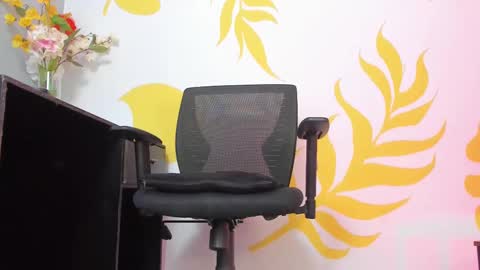 Mariana Vargas online show from March 3, 9:48 pm