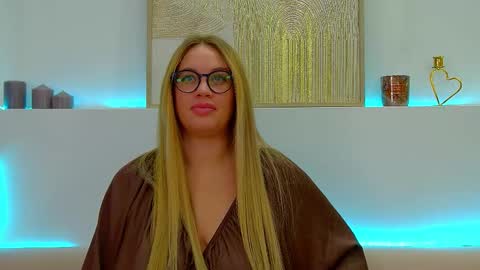 Snapshot of marianeumann chatting on March 2, 4:07 am Maria online show from March 2, 4:07 am