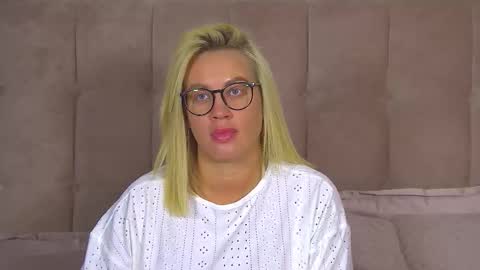 Maria online show from March 21, 7:06 pm