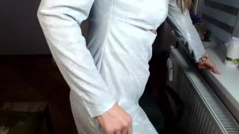 Snapshot of marianika chatting on February 6, 8:34 pm marianika online show from February 6, 8:34 pm