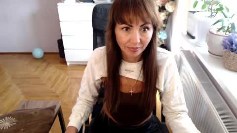 Snapshot of marianika chatting on October 6, 10:12 am marianika online show from October 6, 10:12 am